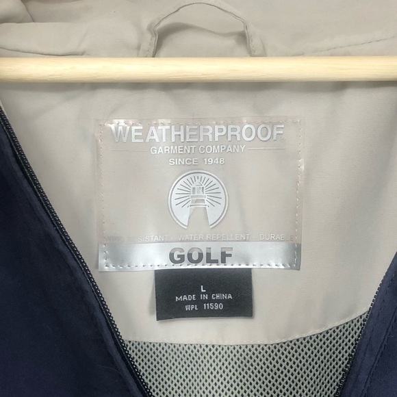 Atlanta Hawks 1/4 Zip Golf Windbreaker - Picture 4 of 4